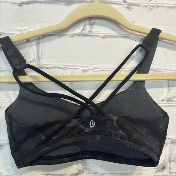 Lululemon Free To Be Serene Bra Camo Print Deep Coal Black- Size 2 - Picture 3 of 4
